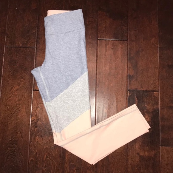 SOLD ON DEPOP Outdoor Voice Spring - Picture 4 of 5